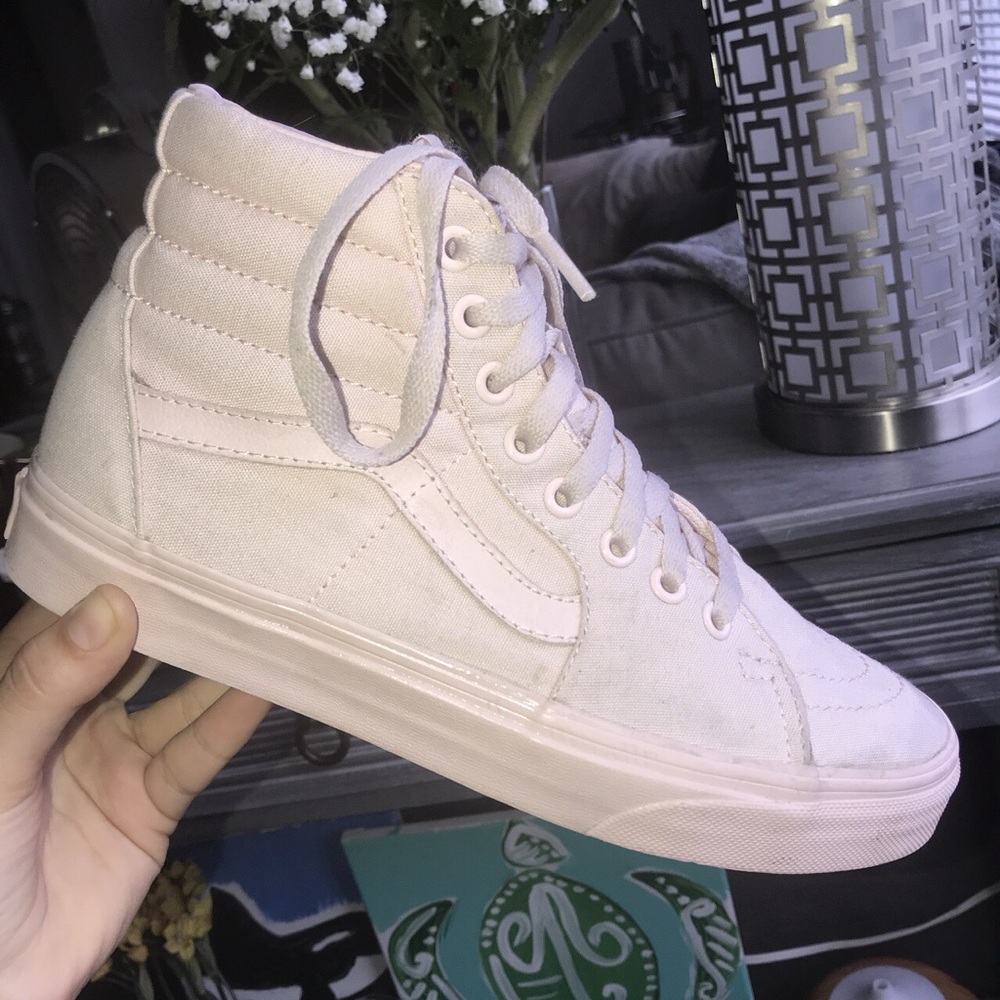 SOLID PINK HIGHTOP VANS